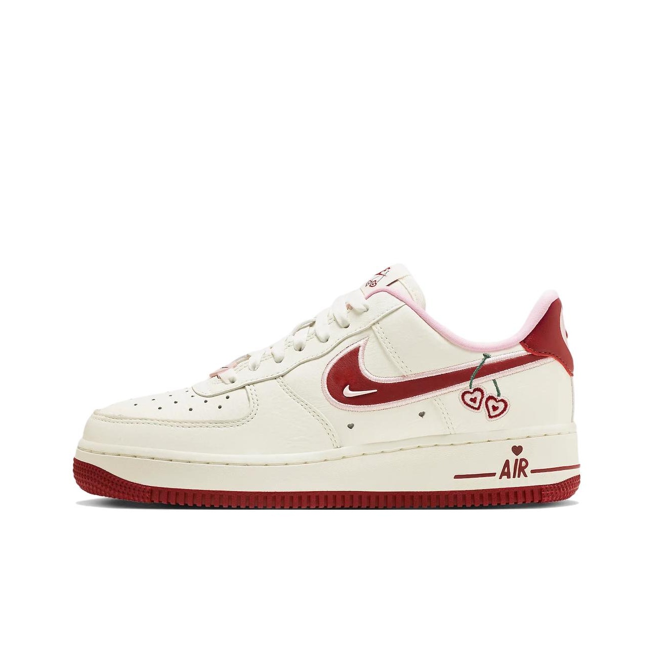 حذاء نايك إير فورس 1 للنساء من - مراجعة Nike Shoes Air Force 1 وسعره