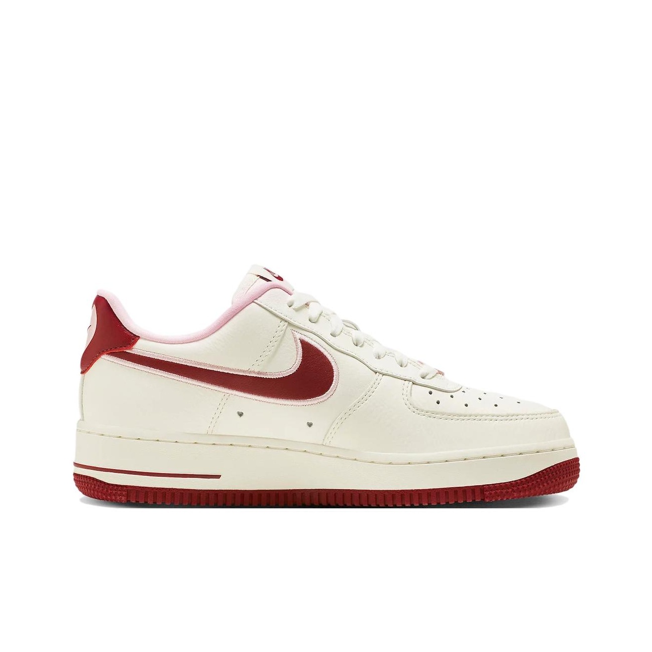حذاء نايك إير فورس 1 للنساء من - مراجعة Nike Shoes Air Force 1 وسعره